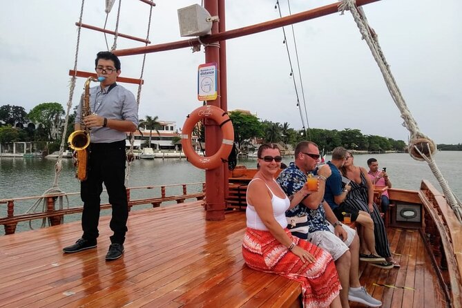 Romantic Sunset Dinner Cruising Experience - Booking, cancellation, and practical planning