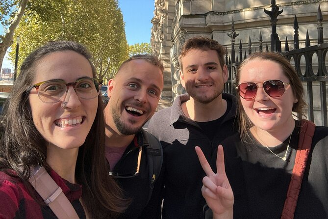 Romantic Toulouse: Self-Guided Love Story Puzzle Walk - Starting at Place du Capitole