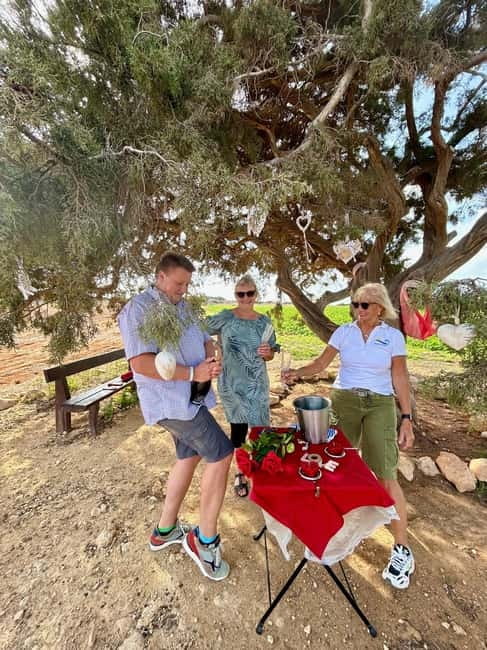 Romantic tour for lovers, couples or friends - The Tree of Lovers ceremony