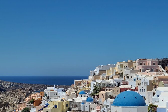Romantic Tour through Santorini - Megalochori and the story of Vinsanto