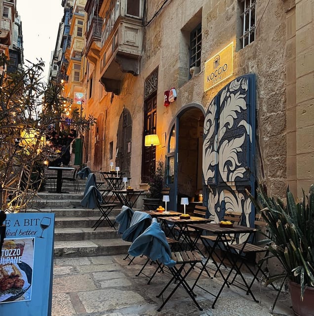 Romantic Wine Tasting Experience at Koccio Valletta - The final pour: sparkling wine, Moscato, and dessert
