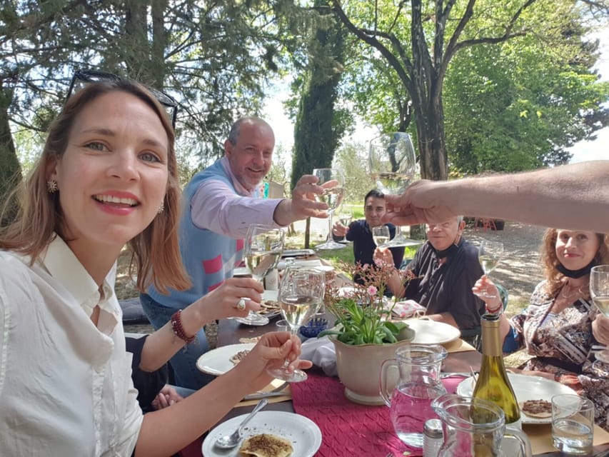 ROMANTIC WINE TOUR FOR 2 - Wine Tour in Chianti (Tuscany) - Guides and the human side of the day