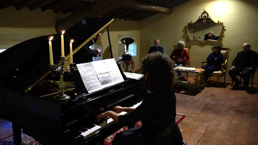 RomanticOpera concert in the artist's house on the hills and wine tasting - Is $105 a fair price?