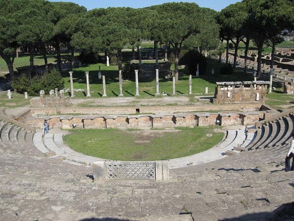Rome : Horseback Riding with meals and wine included - Key things to know before booking