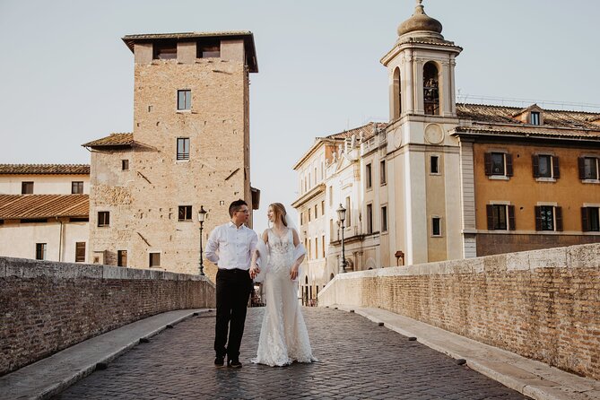 Rome Private Romantic Photoshoot in Charming Trastevere - A private format with room for your own style
