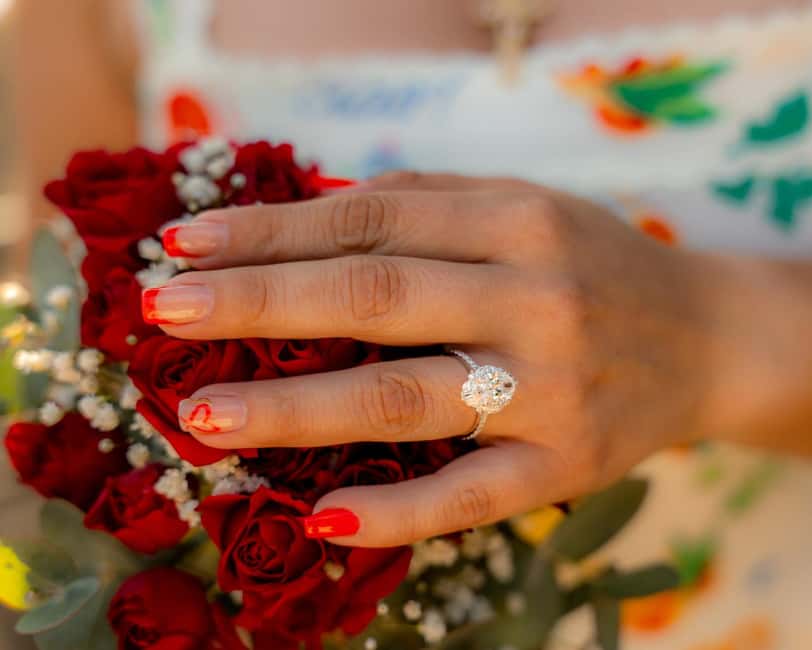 Rome: Romantic Proposal PhotoShoot - Giardinetto del Monte Oppio and the 15-minute photo stop