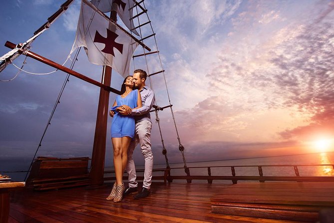 Sail Under Light of the Moon & Enjoy a Romantic Dinner in Spanish Galleon - A three-course dinner with three main choices