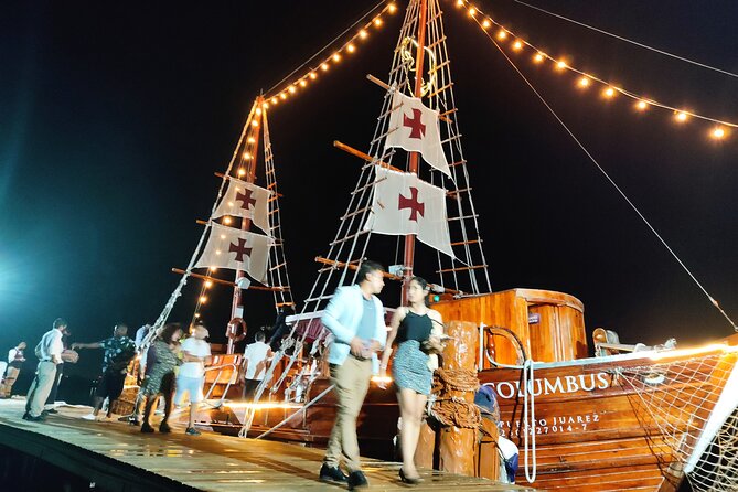 Sail Under Light of the Moon & Enjoy a Romantic Dinner in Spanish Galleon - Drinks and the open bar