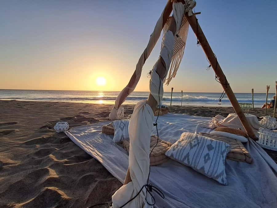 Sal: Romantic Sunset Escape with Wine and Roundtrip Transfer - Sunset, music, and the Atlantic