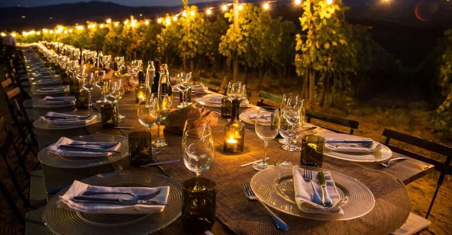 San Gimignano: Romantic Vineyard Dinner - What the two-hour dinner includes