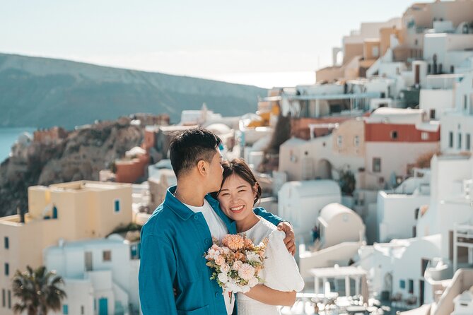 Santorini: Customized Private Photoshoot Walk in Oia - Is $120.98 a fair price for two people?
