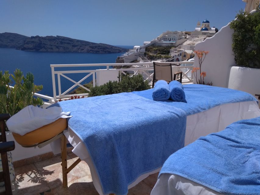 Santorini: Mobile Couples Massage at Your Private Villa - Choosing Between Relaxing and Deep Tissue