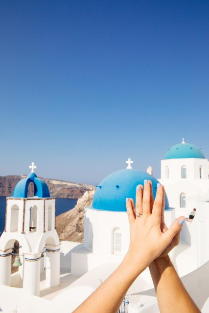 Santorini Proposal: A Luxury Photoshoot for Your Yes! Moment - My booking advice