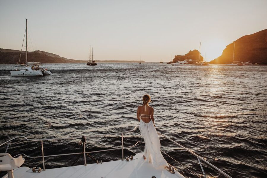 Santorini Proposal: A Luxury Photoshoot for Your Yes! Moment - Meeting at Oia Bus Terminal