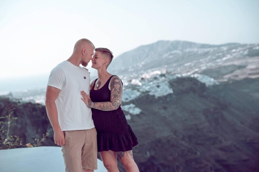 Santorini: Proposal Photoshoot l Private Entry to blue Dome - Who should book this experience?
