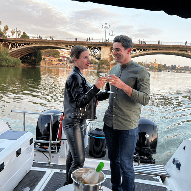 Sevilla: Romantic Boat Ride - Key details before you book