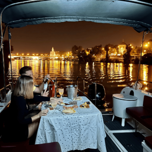 Sevilla: Romantic Boat Ride - A private hour on the Guadalquivir
