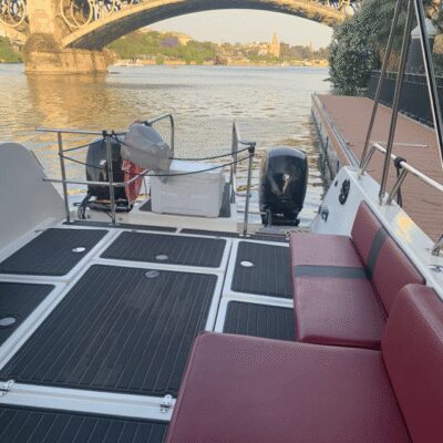 Sevilla: Romantic Boat Ride