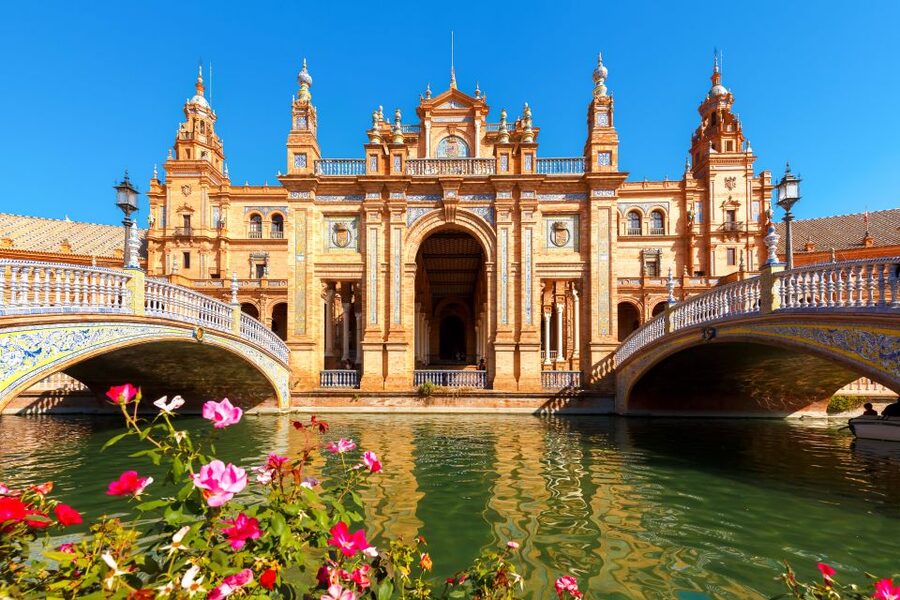 Seville: Authentic and Romantic Horse-Drawn Carriage Ride - Who will enjoy this ride most?