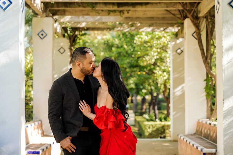 Seville: Romantic photoshoot for Couples - Why a Seville photoshoot can be worth the price