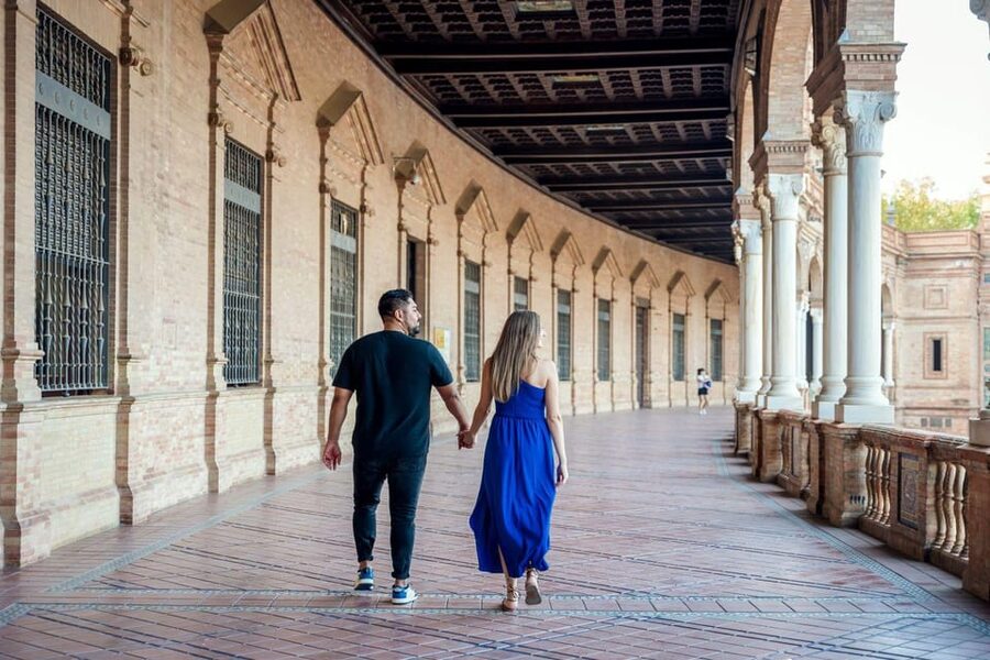 Seville: Romantic photoshoot for Couples - What your 45 to 60 minutes include