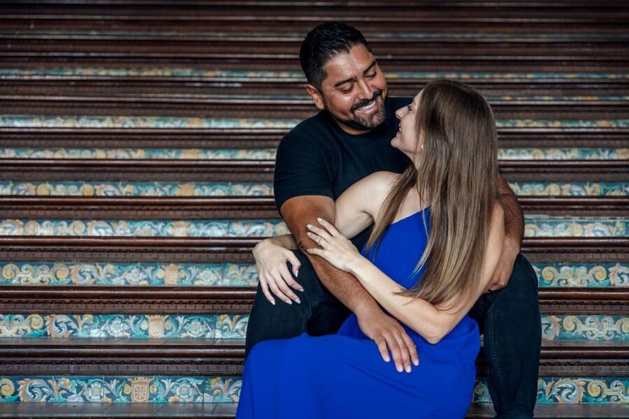 Seville: Romantic photoshoot for Couples - Who should book this private session