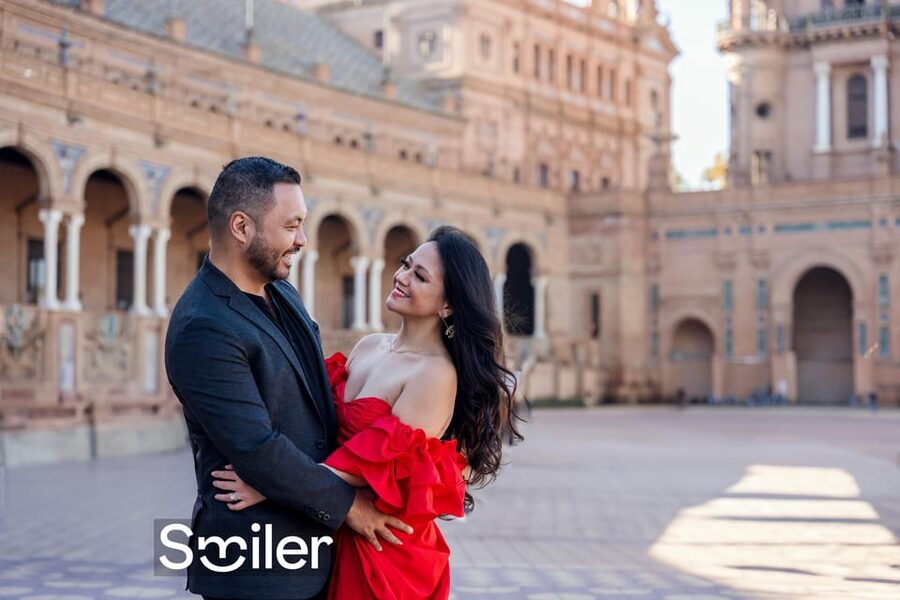 Seville: Romantic photoshoot for Couples - Meeting your photographer and getting comfortable
