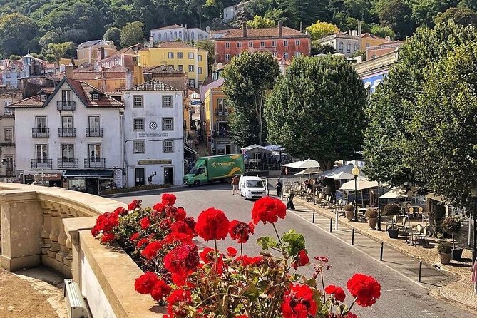 Sintra Walking Tour: Romantic Village & Palaces - Piriquita and Hotel Lawrence