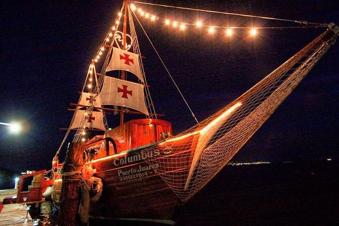 Spanish Galleon - Romantic Lobster Dinner Cruise & Live Saxophone - Who will enjoy this Cancun cruise most