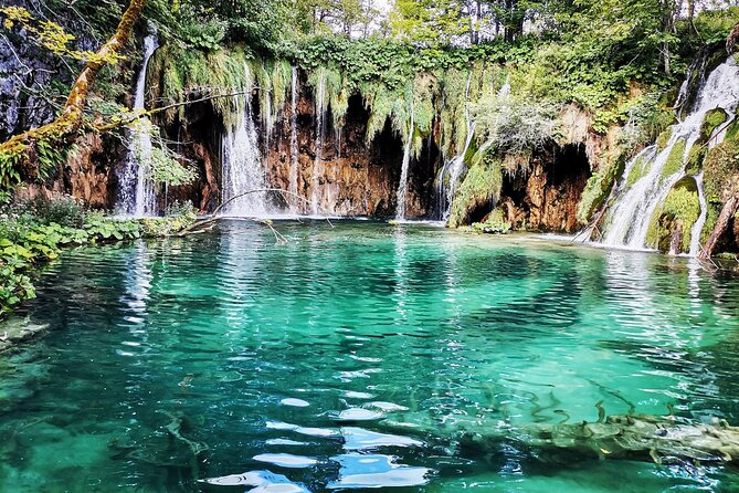 Split to Zagreb or airport Zagreb via Plitvice lakes for singles or couples - Reaching Zagreb by hotel or airport