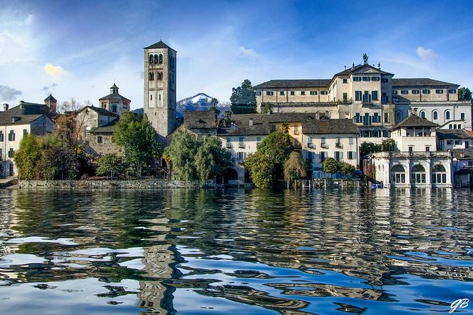 The romantic village of Orta San Giulio with a tour guide - Key points to know before booking