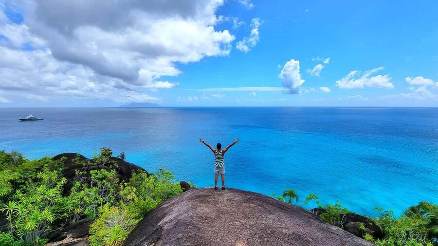 Tours and Hikes for Couples, Solo Travelers or Families - Waterfalls, forests, wetlands, and gardens