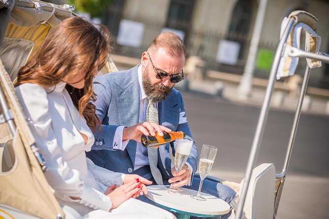 Tuk Tuk Bucharest Romantic Tour with miniBAR - What kind of Bucharest tour is this?