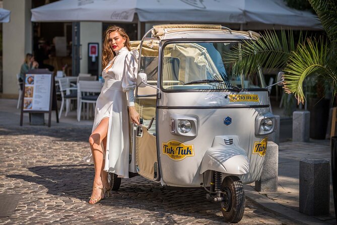 Tuk Tuk Bucharest Romantic Tour with miniBAR - The Romanian Athenaeum and the former Royal Palace