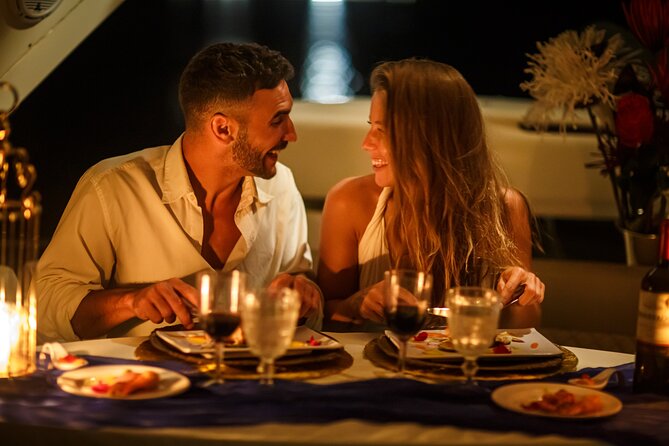 Tulum: Romantic Dinner on 34' Aventura Catamaran – All Inclusive - What the 34-foot catamaran setting adds