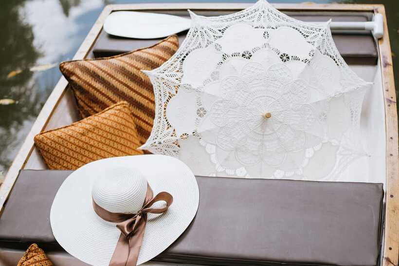 Ubud: Romantic Picnic on a Wooden Boat with Sparkling Wine - Timing, cancellations, and planning advice