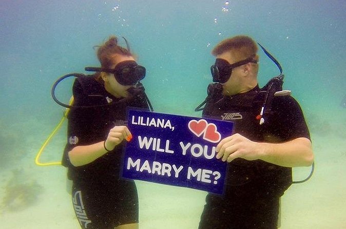 Underwater Marriage Proposal - What the $800 price includes
