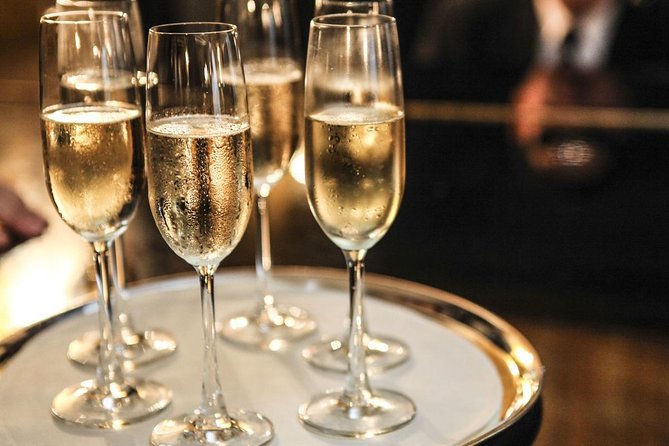 Valentine's Day Seine River Champagne Cruise - Why the $20 price is strong value