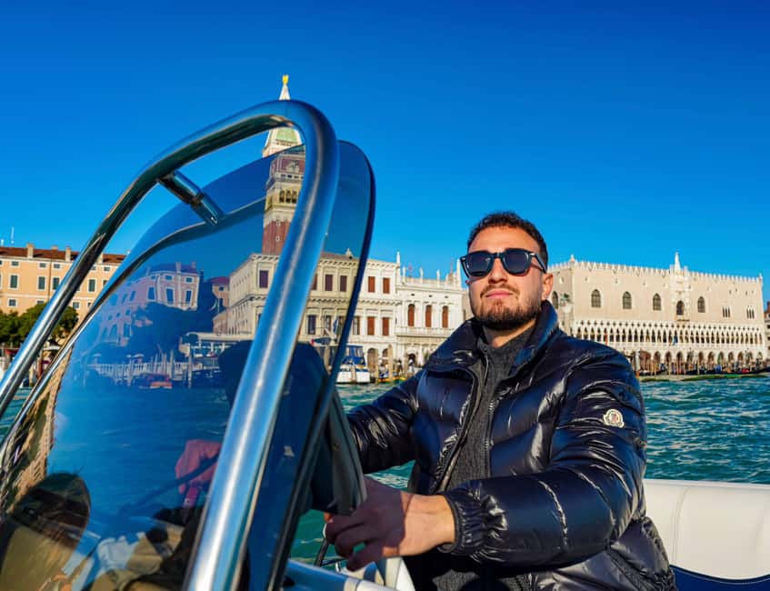 Venice: Romantic sunset cruise on the Venice lagoon - A 50-minute view of Venice from the water