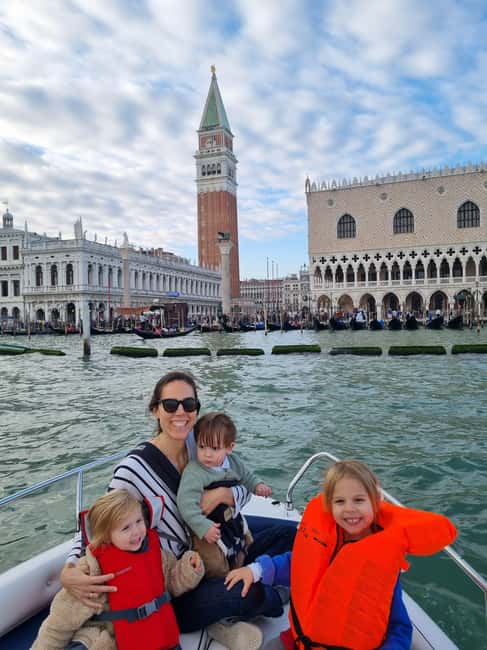 Venice: Romantic sunset cruise on the Venice lagoon - What the sunset adds to the ride