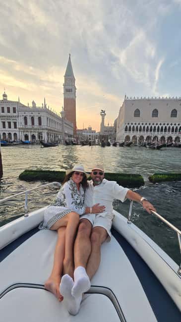 Venice: Romantic sunset cruise on the Venice lagoon - Who will enjoy this most?