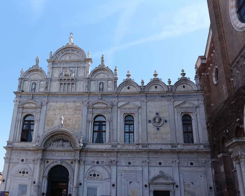 Venice: Winter Walking Tour & Romantic Gondola Ride Upgrade - Should you book the walk and gondola together?
