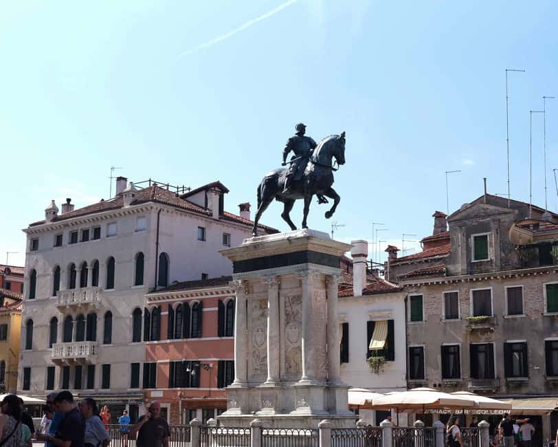 Venice: Winter Walking Tour & Romantic Gondola Ride Upgrade - The time gap requires a little planning