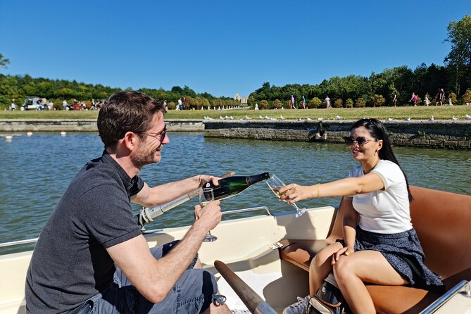 Versailles Golf Cart Guided Tour and Romantic Boat with Champagne - The Grand Canal boat ride is romantic, but you row