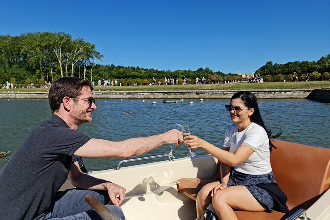Versailles Golf Cart Guided Tour and Romantic Boat with Champagne - Walking back from the canal