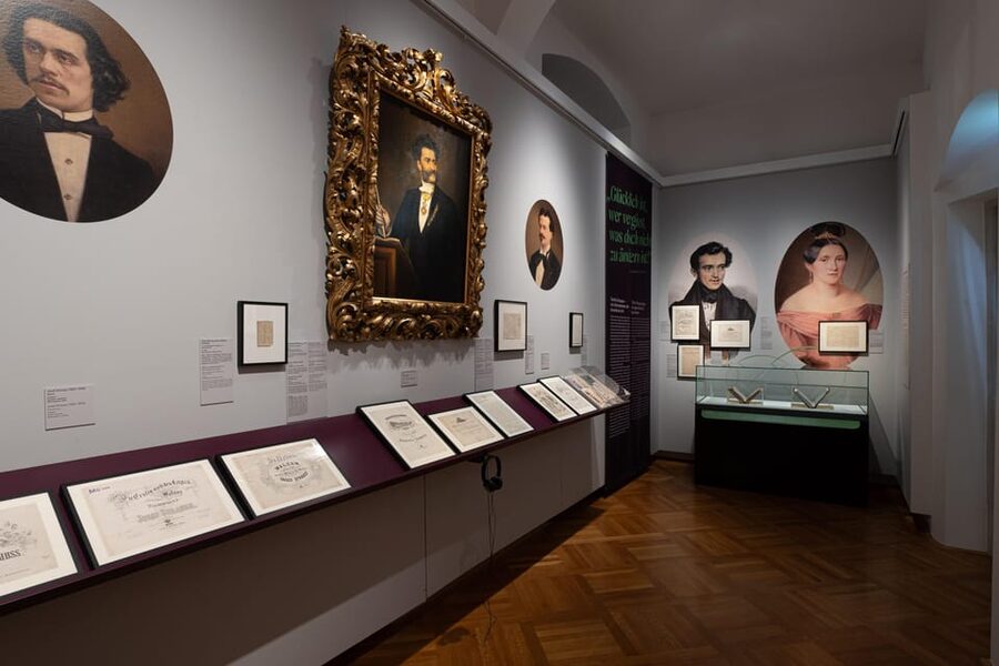 Vienna: Johann Strauss 200th birthday anniversary exhibition - Original objects and the world of performance