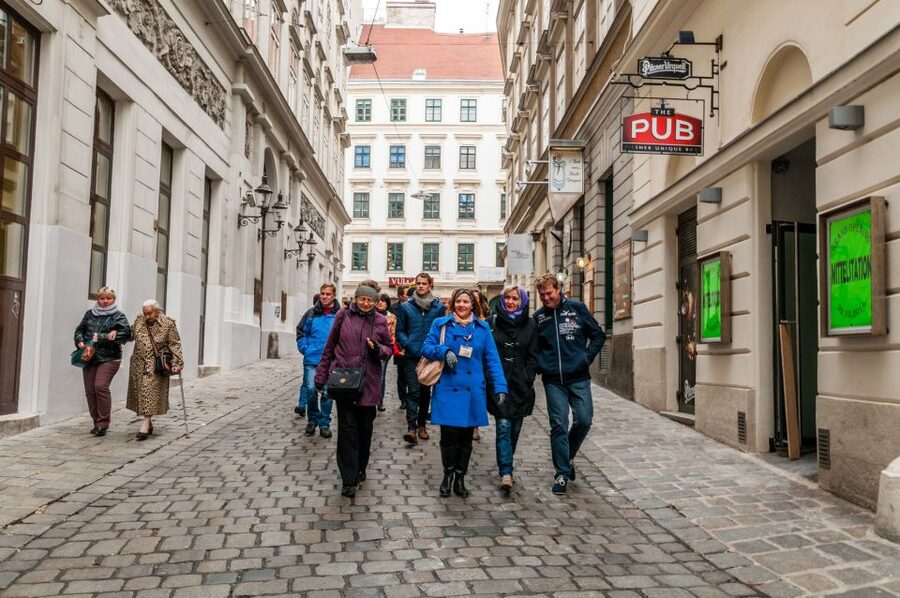 Vienna: Romantic Old Town 2-Hour Discovery Tour - Is $352 a fair price?
