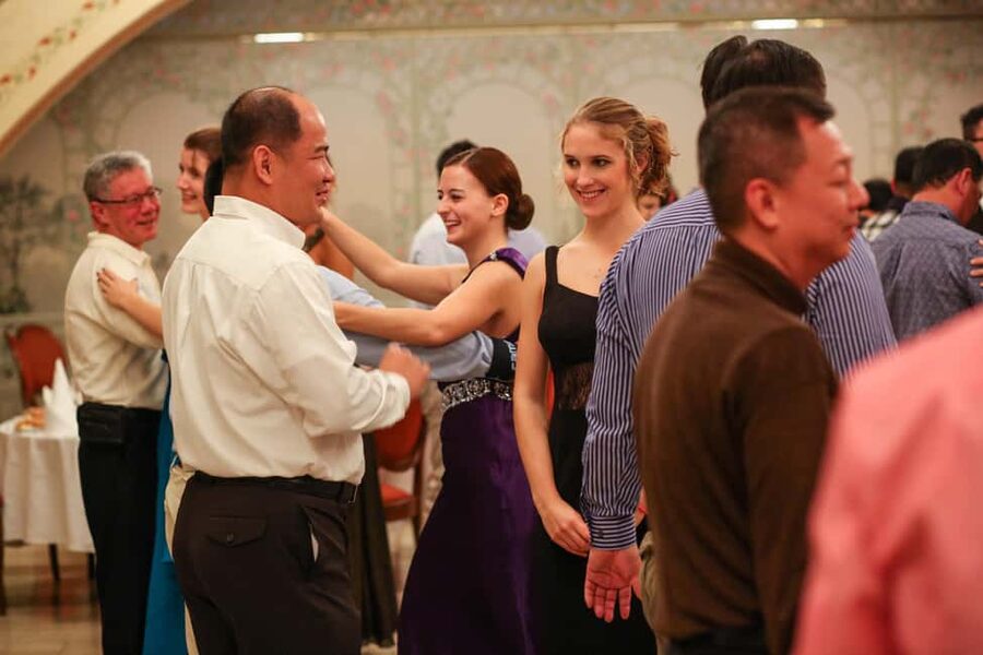 Vienna: Viennese Waltz Beginner Workshop for Couples - Key Points Before You Book