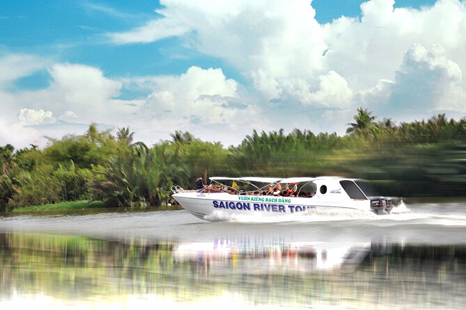 VIP Tour in Saigon: Romantic Sunset Cocktail by SpeedBoat - Why a Saigon sunset cruise feels different