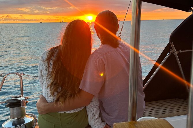 Waikiki private Day Tour and Sunset sail for couples - Waikiki Beach from the ocean side